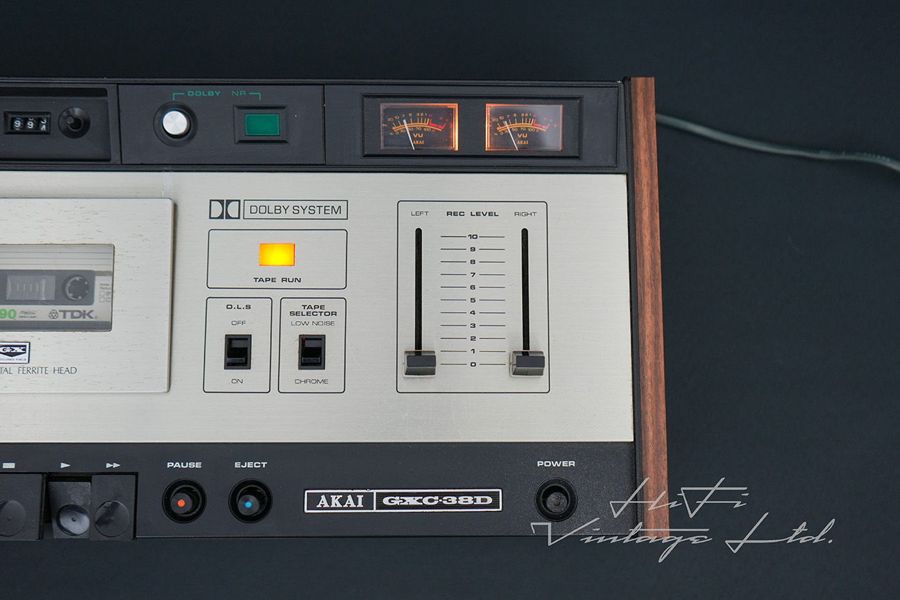 Akai GXC-38D Cassette Deck (2)