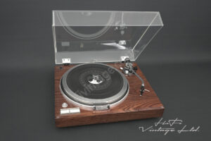Kenwood KD-750 Turntable