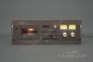 Technics RS-678US Cassette Deck (2)