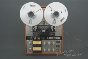 Akai GX-400D Tape Recorder