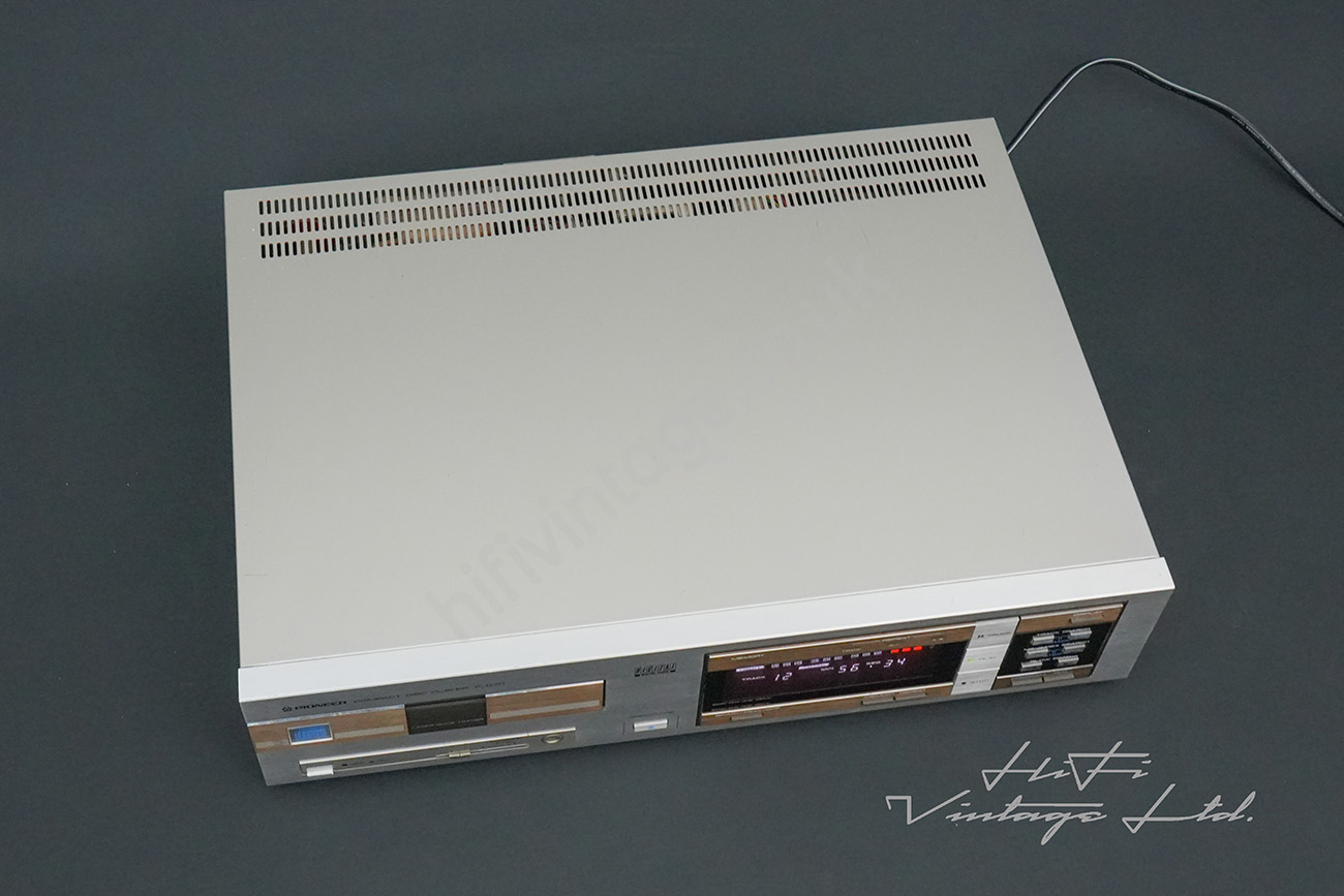 Pioneer P-D70 CD Player