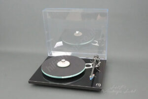 Rega Planar 3 Turntable